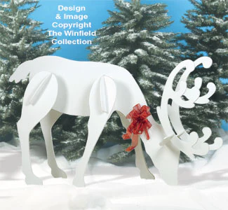 GIGANTIC Feeding Reindeer Premium Woodcraft Pattern